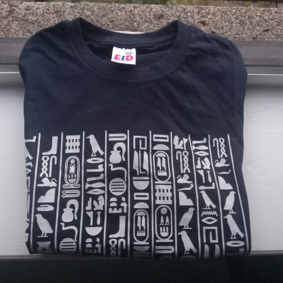 Hieroglyphs T-shirt size Large navy blue NWOT - Picture 1 of 3